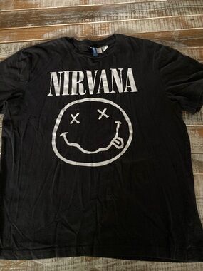 H&M Black Short-Sleeve Tee with White Nirvana Smile Graphic